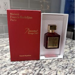 Baccarat Rouge 540 Extraite de Parfum 2.4 0z Factory Sealed Description The Baccarat Rouge 540 Extraite