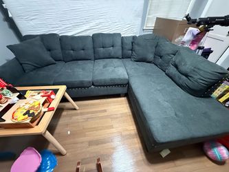 Small sectional Couch- Gray
