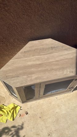 Wooden Dog Kennel