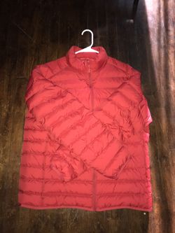 XL red puffer lightweight jacket