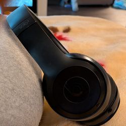 Beats Solo 3 Wireless Bluetooth Headset