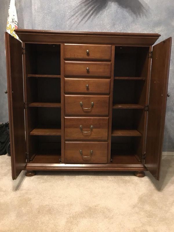 Stanley Furniture Norman Rockwell Collection Bedroom Set For Sale In Flower Mound Tx Offerup