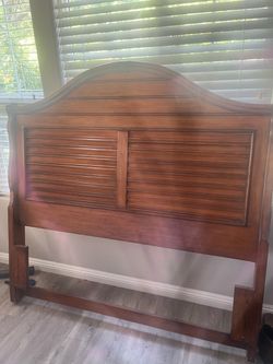 Tommy Bahama Queen Head Board