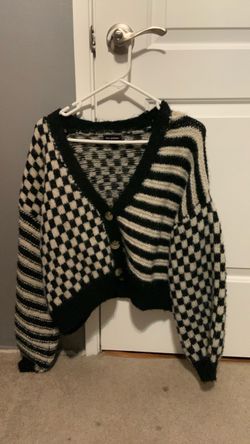 Black and white patterned cardigan women’s Size S