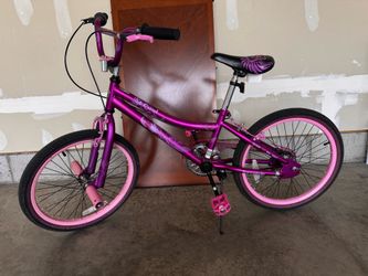 Like-New Girls 20" Kent Bike + Brand New Zefal Floor Pump