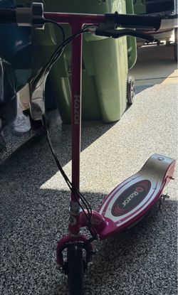 Razor electric scooter