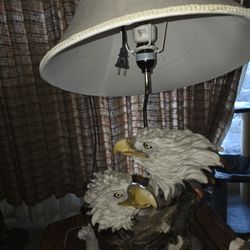 Large Bald Eagle Table Lamp – Rustic Cabin / Lodge Decor