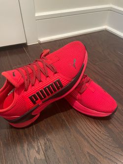 Puma Red and Black Low-Top Sneakers size 7.5