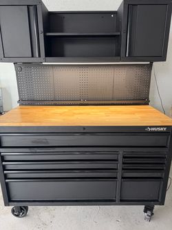Husky workbench - like new - never used