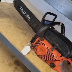 Makita Chainsaw