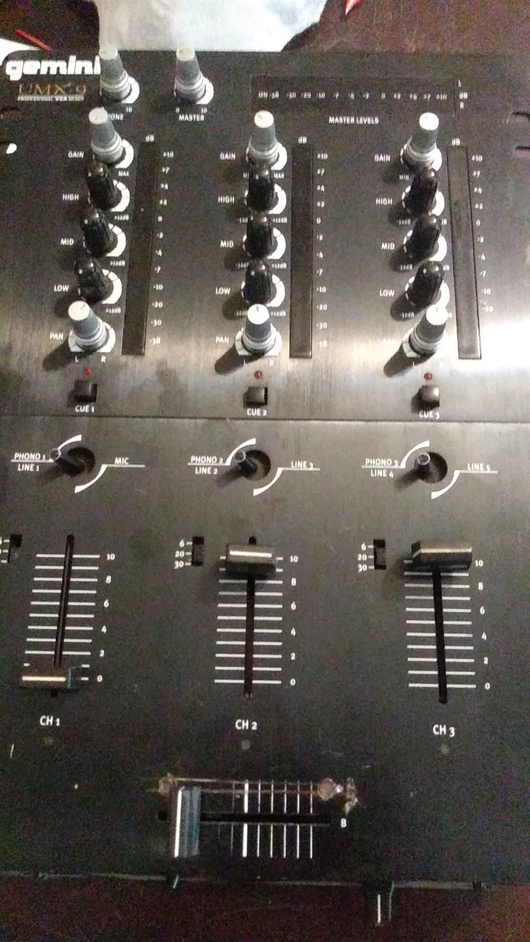 $40 MAKE OFFER!!!!! Gemini UMX-9 SCRATCH MIXER w/ Eclectric Breaks Pro X Fade Crossfader.