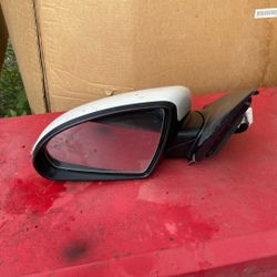 2011-2016 Volkswagen Jetta Right White Passenger Power Door Mirror OEM Tested