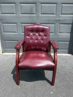 Traditional Faux Leather Tufted Guest Chair | Oxblood Red & Mahogany Base