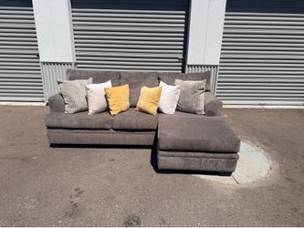 Sectional couch