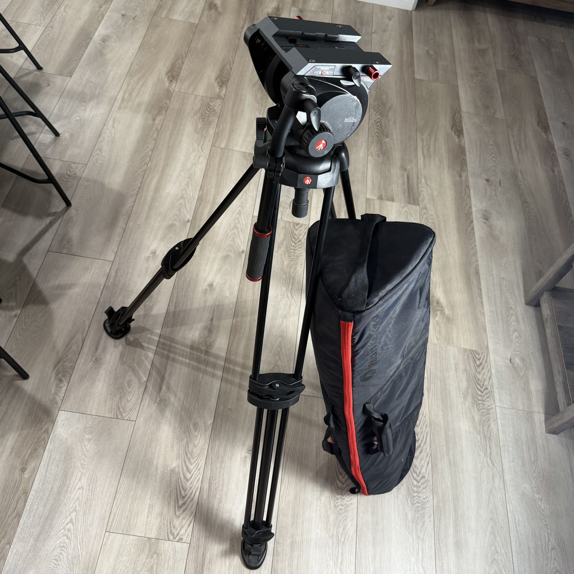 Manfrotto 509HD Video Head w/ 545B Tripod & Bag