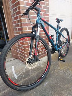 GT Mens Aggressor Pro Mountain Bike