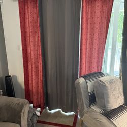 Set of 4 Red Curtains 