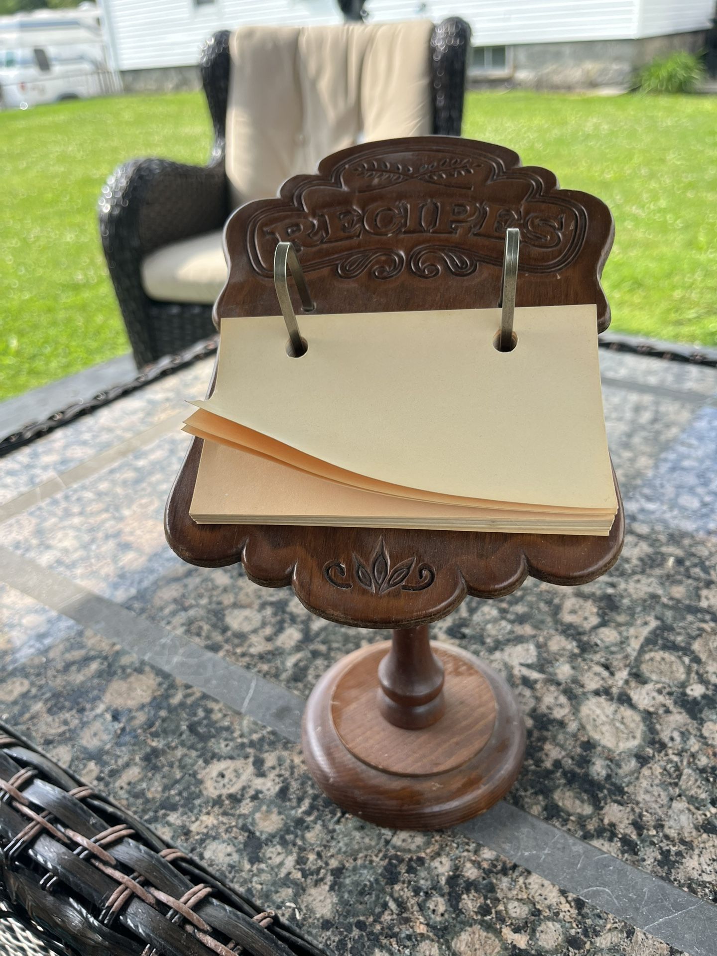 Retro Wooden Recipe Stand, Wood Recipe Lecturn, Flip Recipe Card Holder, Vintage Retro Kitchen Decor