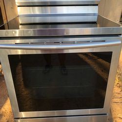 STOVE STEEL STAINLESS SAMSUNG 5 BURNERS ELECTRIC EVERYTHING WORKS VERY CLEAN 