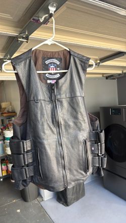 Legendary products vest