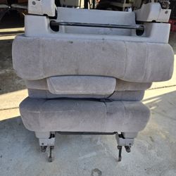 2004 Toyota Sequoia