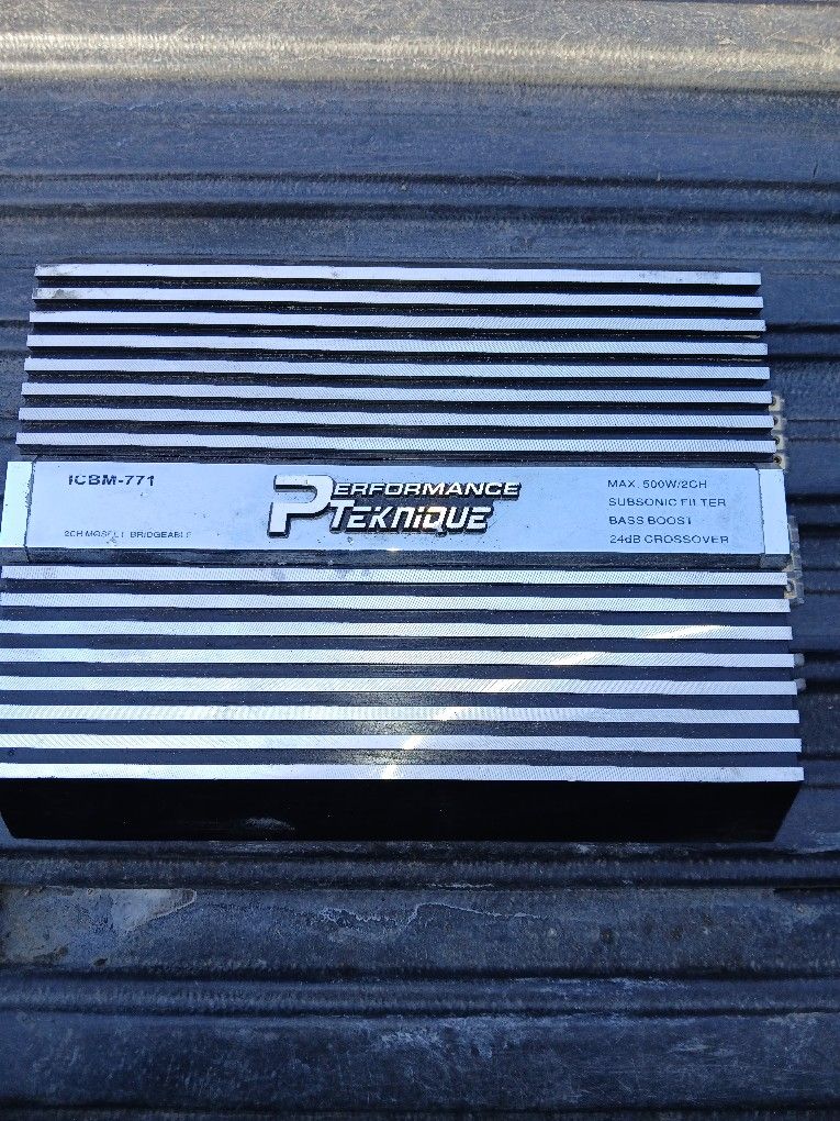 Performance Tekniche Car Amplifier Audio System Works Good