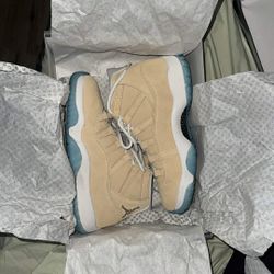 Jordan Retro 11s 