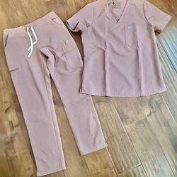 Figs Women’s Scrubs 