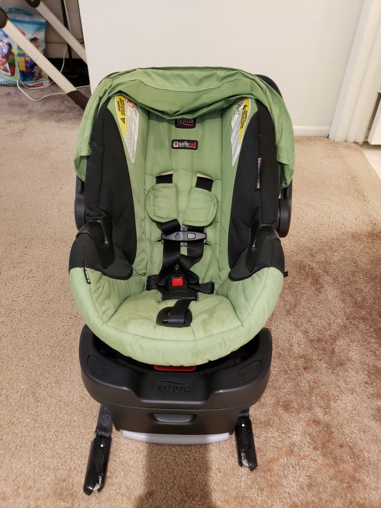 Britax b_safe infant rear facing car seat