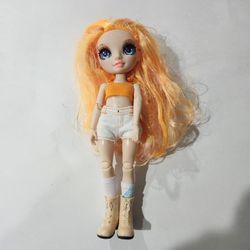 MGA Entertainment - Rainbow High Junior High Poppy Rowan Doll Series 1 Used