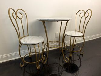 bistro-style dining set (white and gold)
