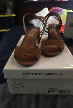 Steve Madden cognac sandals / short heels