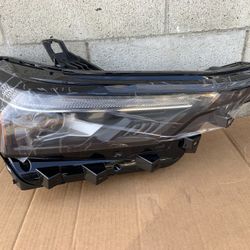 Right Headlight Chevy Colorado 2023-25