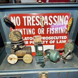 Vintage Fishing Collectables