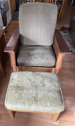 Tiger Oak Chair And Ottoman