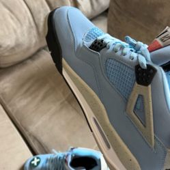 Jordan 4s university NEW 