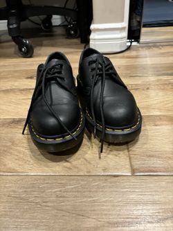 Barely Used Leather DrMartens Platform Shoes Men’s Size 7