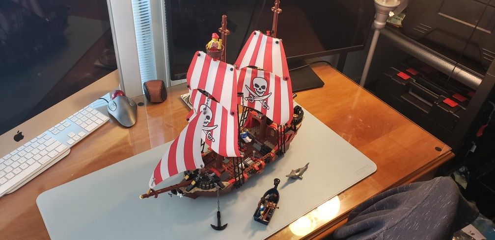 Lego Brick Bounty 70413