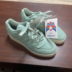 New  Adidas Rivalry Lux Low Sneakers 