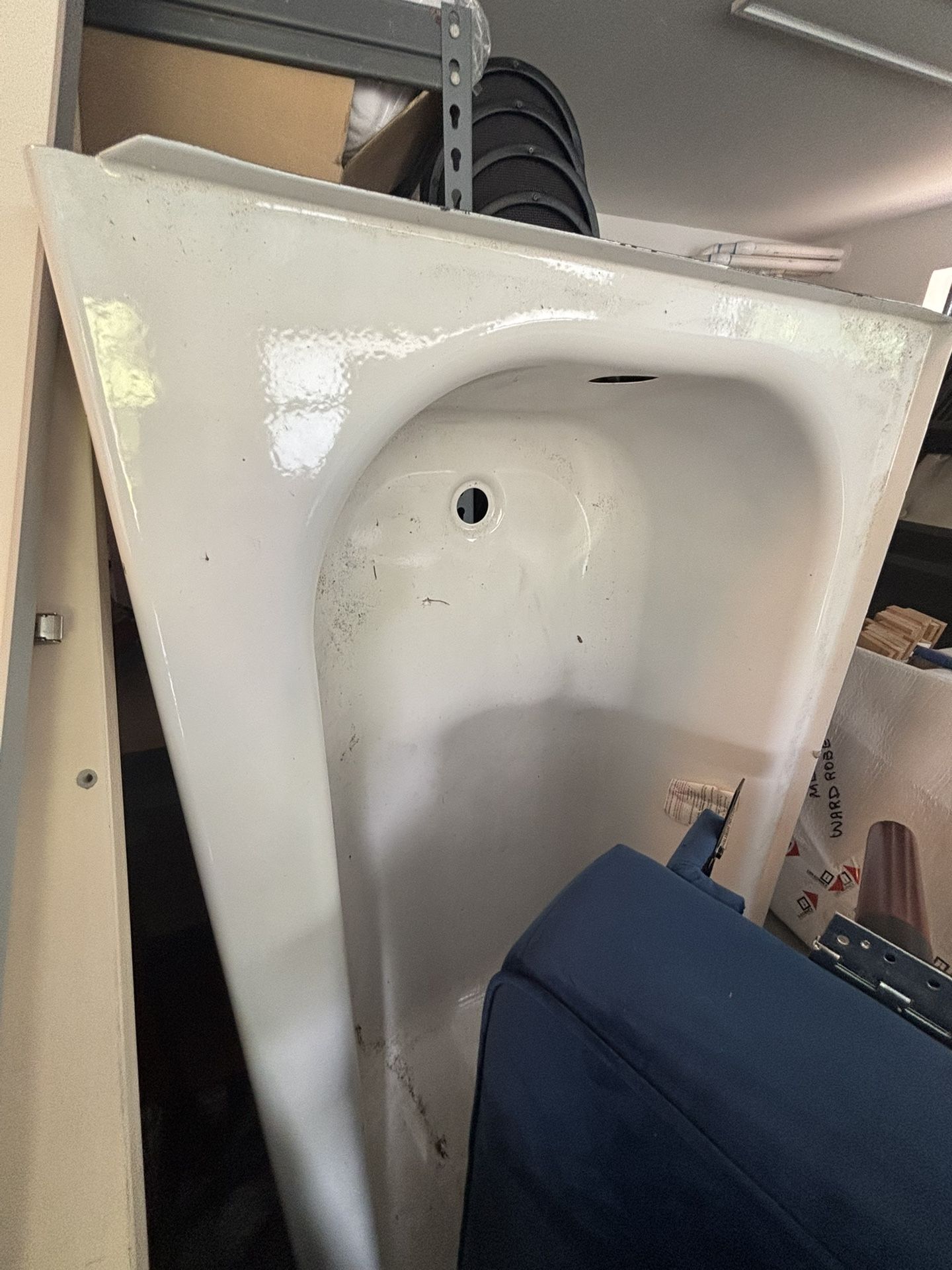 New Porcelain Enameled Steel Tub Left hand Drain.
