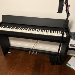 Roland F-107 Electric Piano Bundle