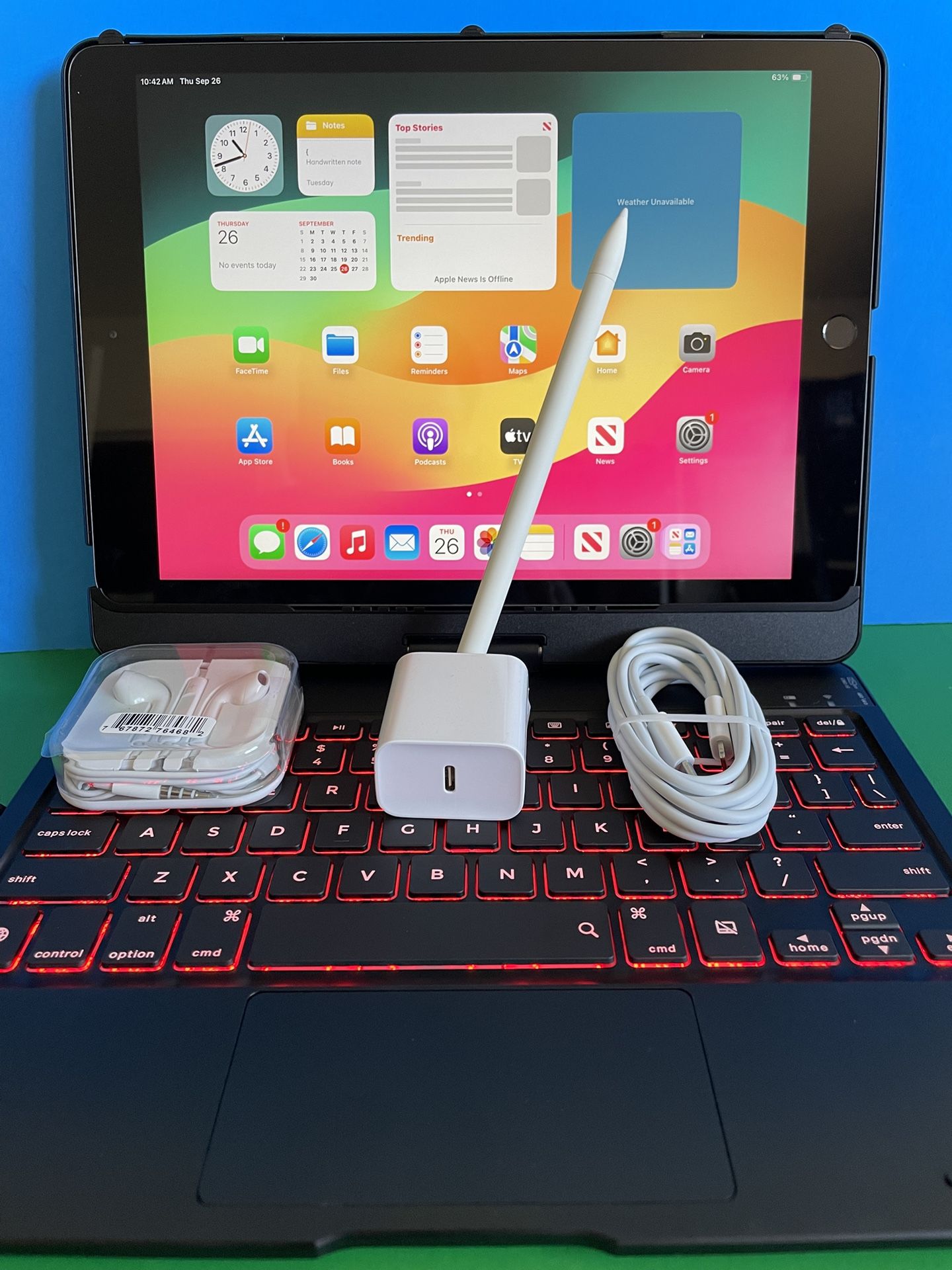 Apple IPad 9th Generation (10.2” Retina /Touch ID /IOS 18/ 2021 Model) 64GB with Pen, Keyboard  & Accessories 