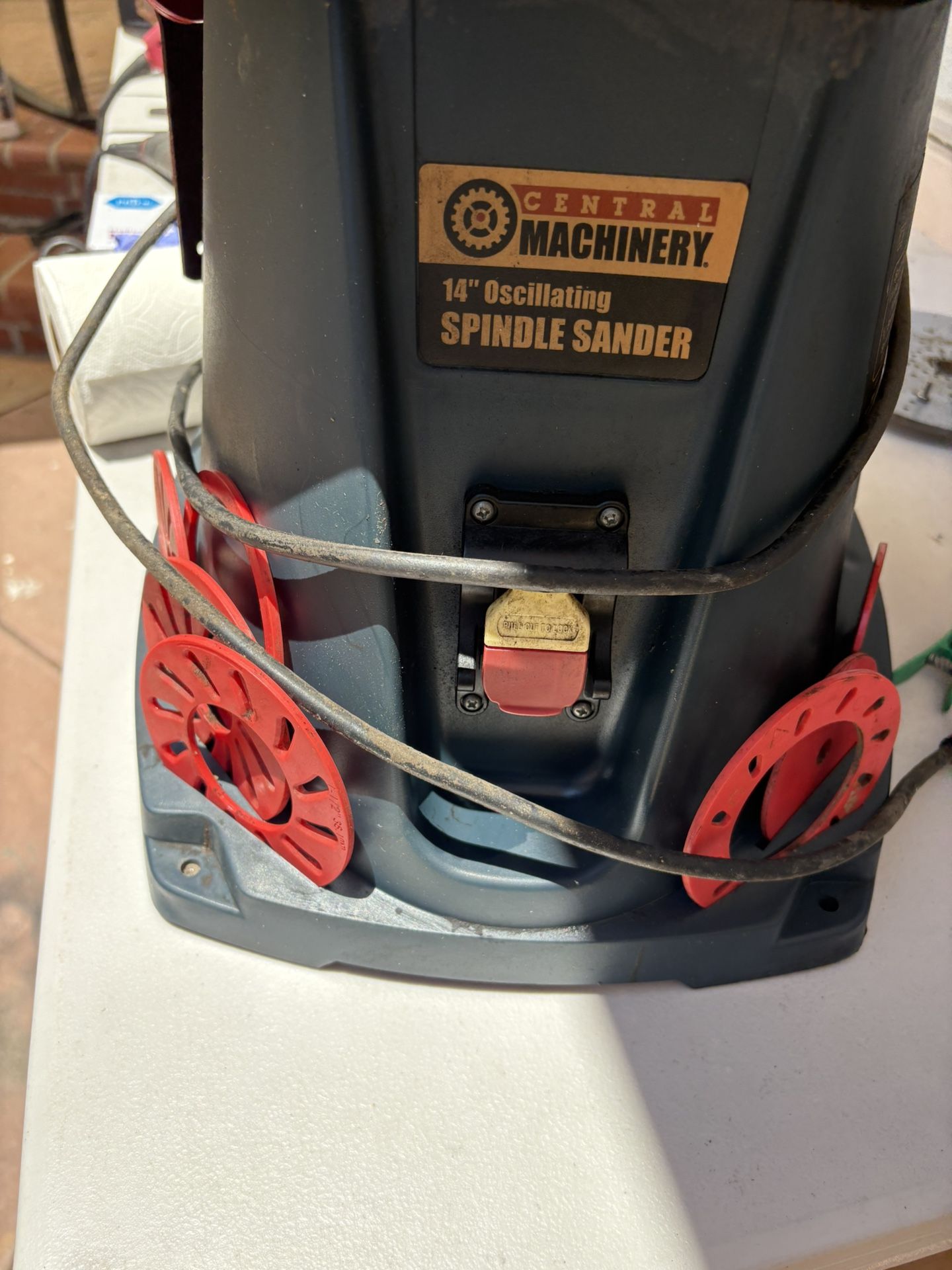 Central Machinery 14” Oscillating Spindle Sander