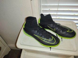 Men's football or soccer