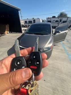 Llaves de autos / car keys and remotes