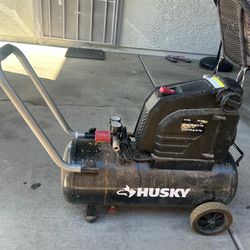 Husky 8G 150 PSI Air Compressor 