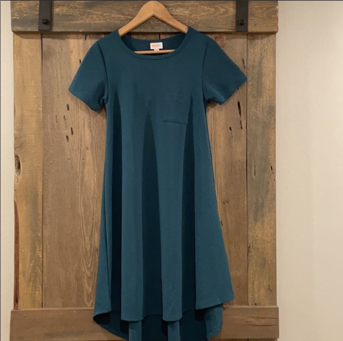4 Like-New Carly Dresses XXS
