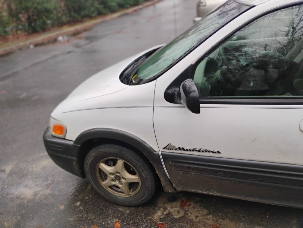 2005 Pontiac Montana