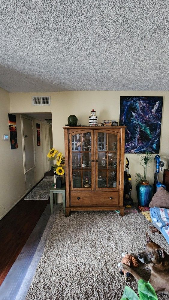 Ashley Wood Hutch