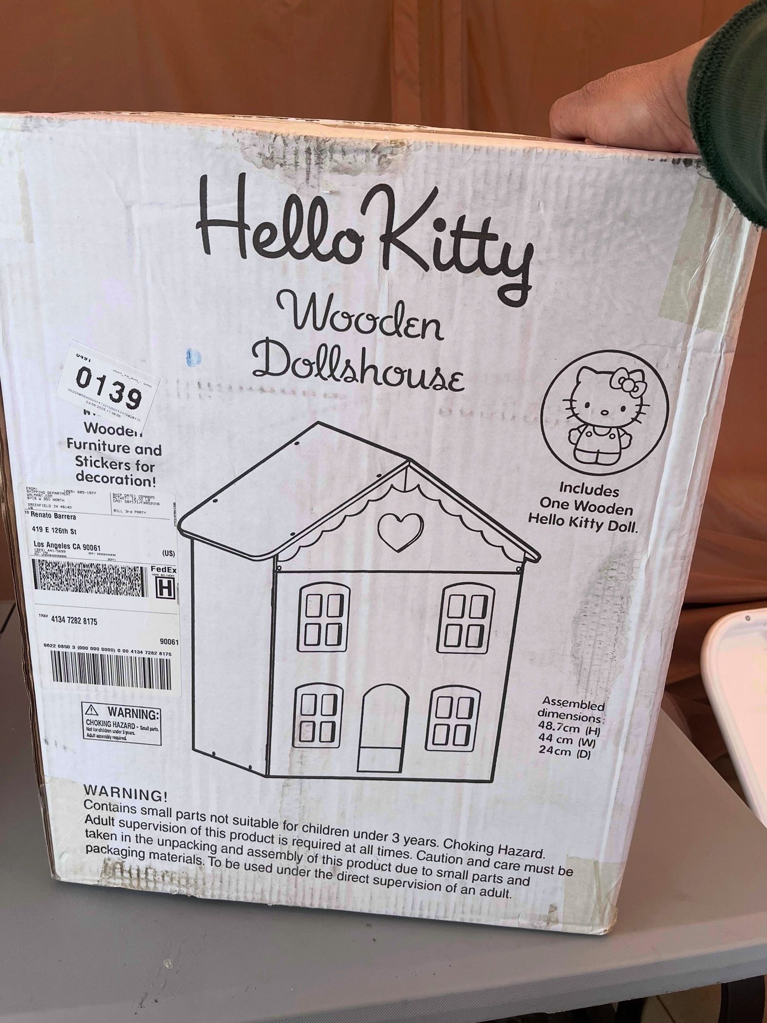 HELLO KITTY WOODEN DOLL HOUSE